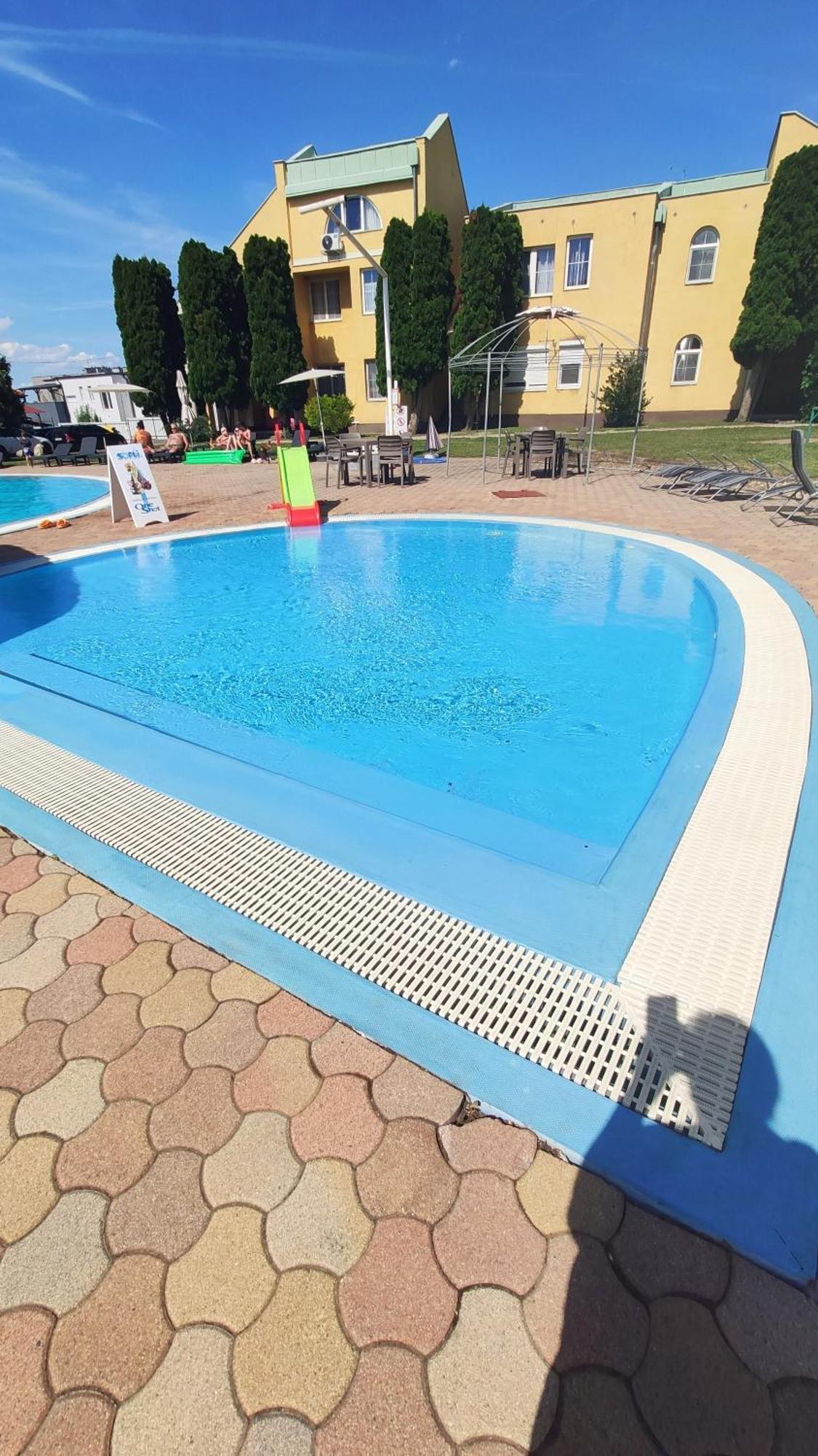 Helena Studio Apartman Siófok Exterior foto